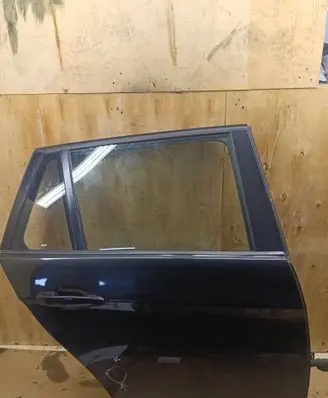 BMW 3 E90 E91 Rear door 41009628752 9628752