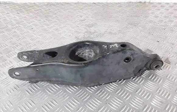 Chrysler 300 - 300C Rear upper control arm/wishbone