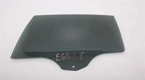 BMW 7 E65 E66 Rear vent window glass 7043599