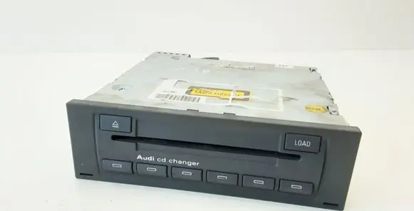 Audi A4 S4 B7 8E 8H CD/DVD changer 8E0035111D