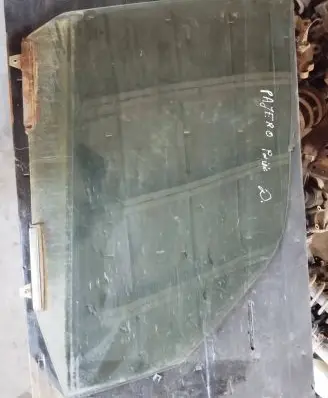 Mitsubishi Pajero Pinin Front door window glass four-door 43R007951 DOT24AS2M19