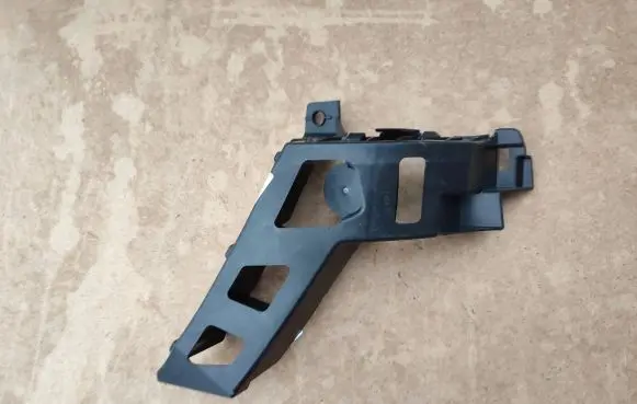 Seat Leon (5F) Bumper support mounting bracket corner 5F9807378