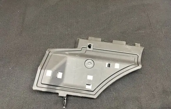 Dashboard lower bottom trim panel