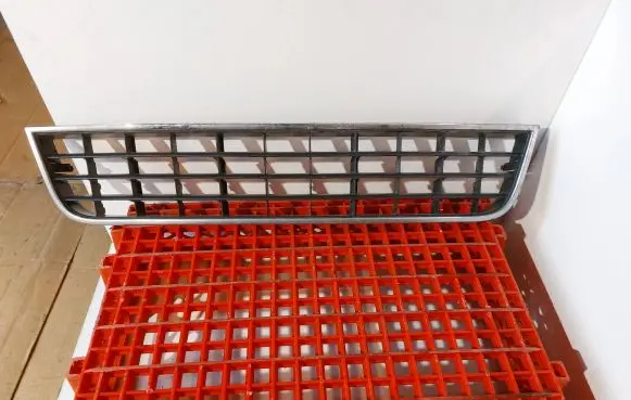 Audi A6 S6 C5 4B Front bumper lower grill 4B0807683L DN13074