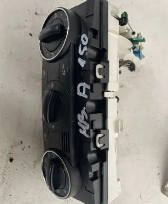Mercedes-Benz B W245 Climate control unit A1698300585 69780002