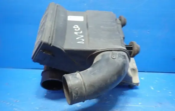 Nissan NV200 Air filter box cover 
