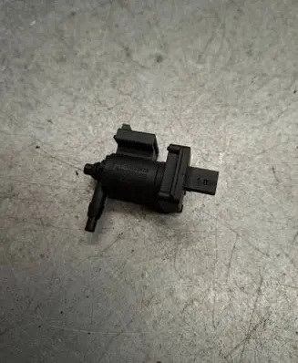Mercedes-Benz C W203 Vacuum valve A203800017