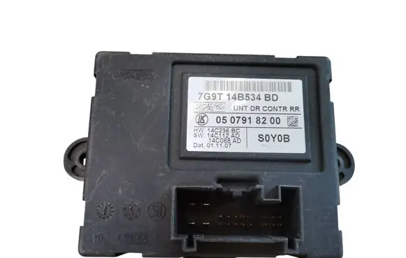 Volvo V70 Door control unit/module 7G9T14B534BD 0507918200