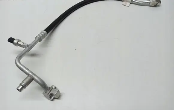 Ford Puma Air conditioning (A/C) pipe/hose 