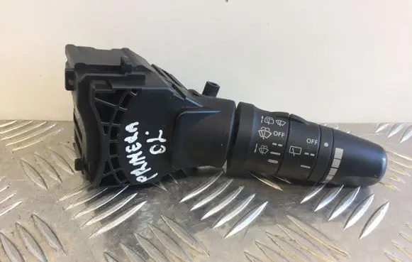 Nissan Primera Wiper control stalk 25560 AV610 5725