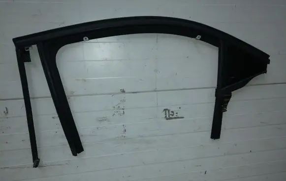 Opel Mokka X Rubber seal rear door window/glass 9834497780