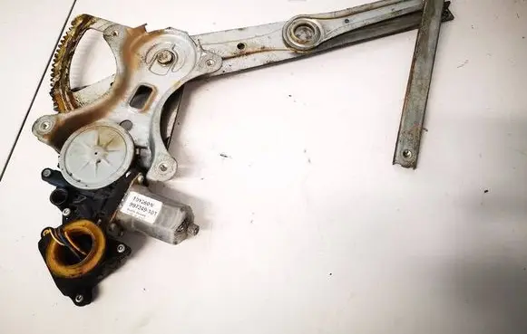 Toyota Corolla Verso AR10 Sliding door window regulator with motor 
