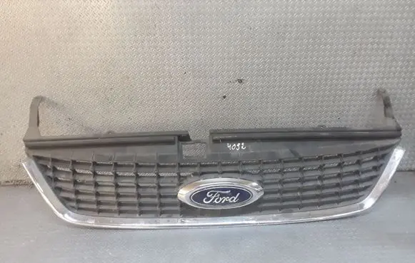 Front bumper upper radiator grill