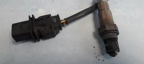 Volkswagen PASSAT B6 Lambda probe sensor 03g906262 0281004042