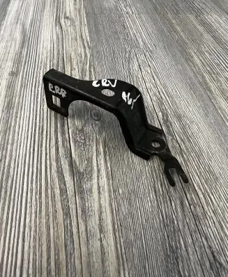 Honda CR-V Radiator support slam panel bracket 