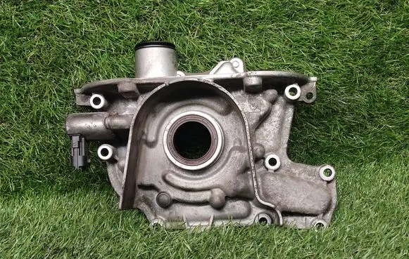 Opel Zafira C Engine cover (trim) 55581829 70297117