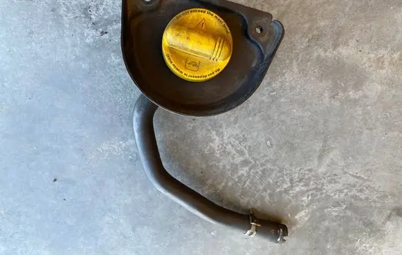 Renault Trafic III (X82) Oil filler cap 8200795333