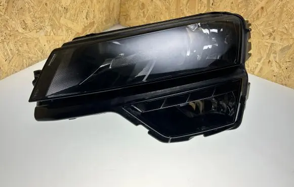 Skoda Karoq Headlight/headlamp 57B941015A 3603023