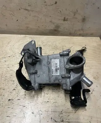 Jaguar F-Pace EGR valve cooler G4D39F464BA