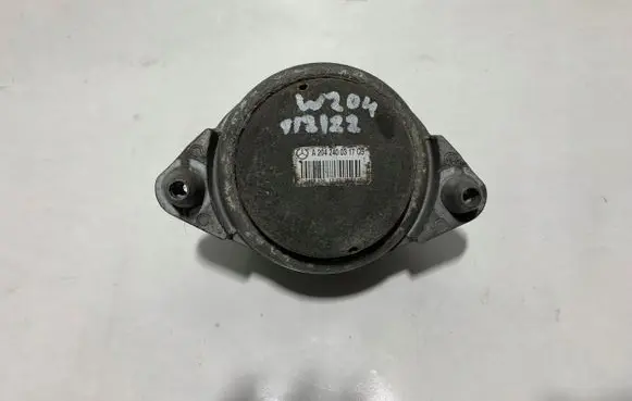 Mercedes-Benz C W204 Engine mount bracket A2042400317