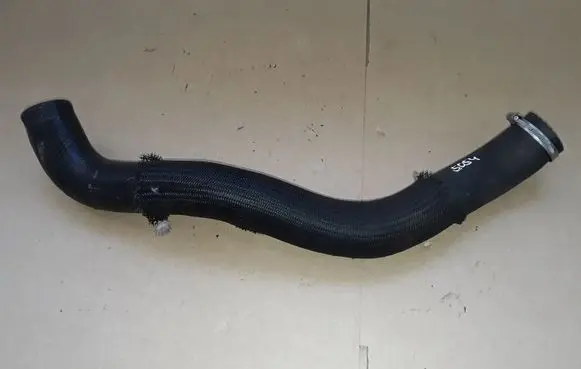 Suzuki Grand Vitara II Intercooler hose/pipe NOCODE