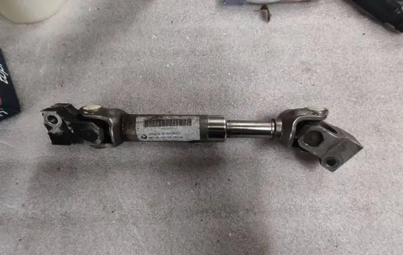 BMW X5 E70 Steering column universal joint 6776928 32677692803A 1201051557