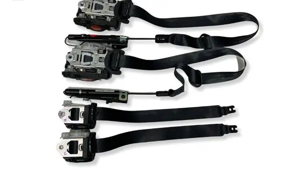 Audi Q8 Set of seat belts 