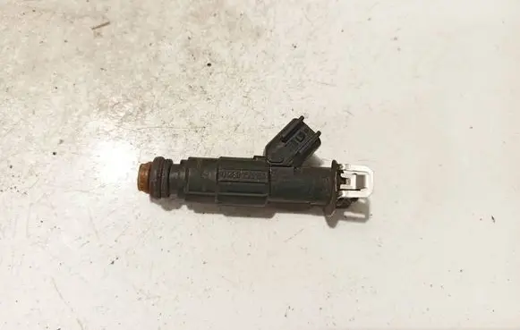 Opel Astra H Fuel injector 0280158154
