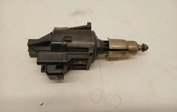 BMW 5 G30 G31 G38 Turbine electric control actuator K6T55174 822309 8223090004