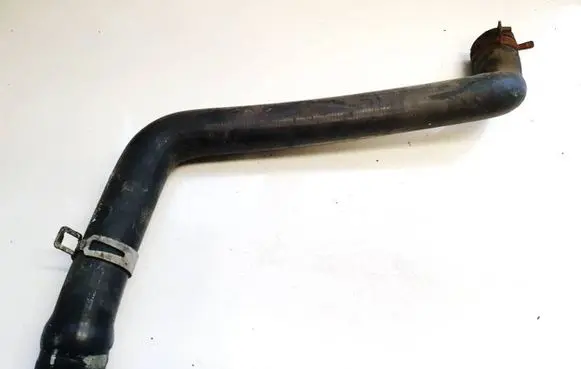 Volkswagen Golf III Engine coolant pipe/hose