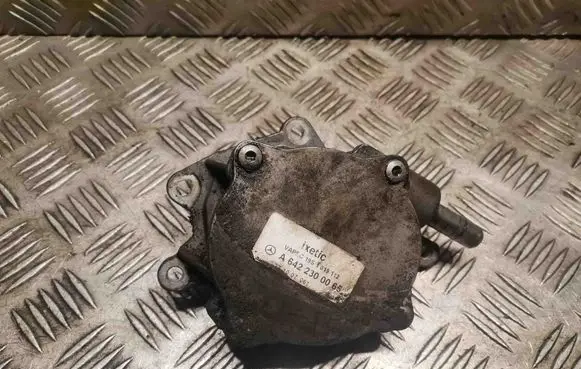 Mercedes-Benz Vito Viano W639 Vacuum pump A6422300065 6422300065
