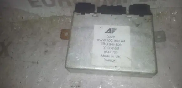 Seat Alhambra (Mk1) Comfort/convenience module 95VW10C909AA 7M0941598