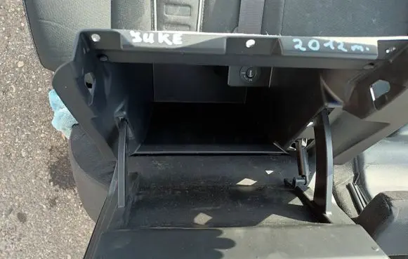 Nissan Juke I F15 Glove box set 
