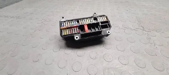 BMW 7 E65 E66 Fuse module 6900583
