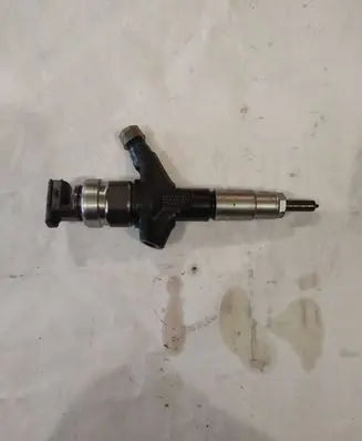 Subaru Outback Fuel injector 16613AA030 09L00002