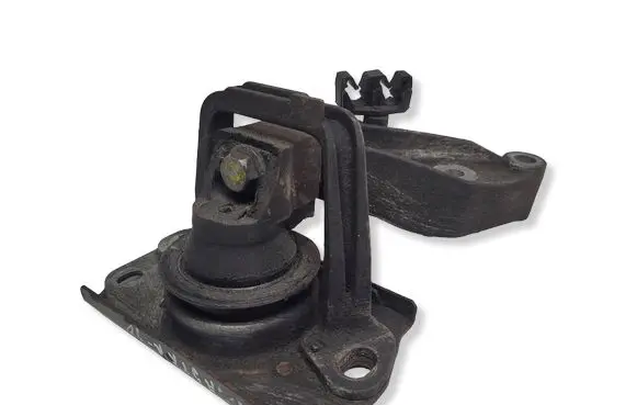 Nissan Primastar Engine mount bracket 8200378211