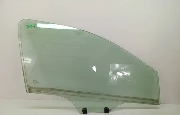 Peugeot 301 Front door window glass four-door 