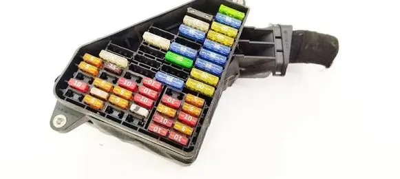 Seat Ibiza III (6L) Fuse box set 