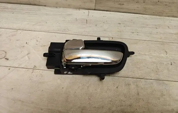Hyundai i20 (PB PBT) Front door interior handle 826101J000