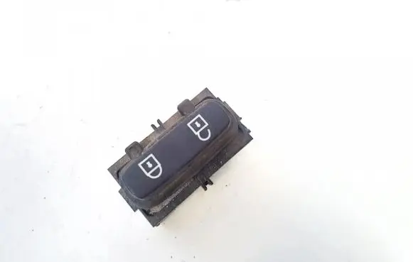 Volvo V70 Central locking switch button 30710475 03451600