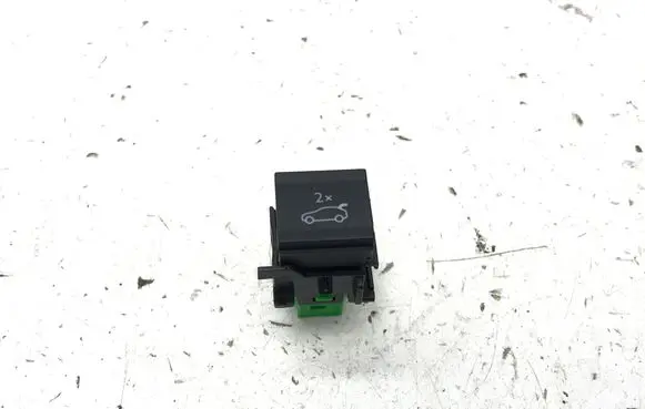 Citroen C5 X Tailgate/trunk/boot open switch 98183603ZD