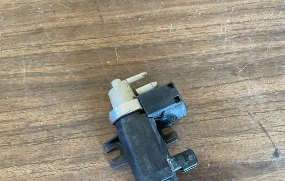 KIA Sorento Turbo solenoid valve 72190316