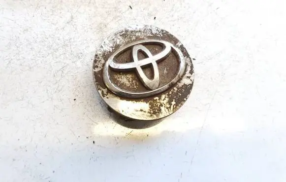 Toyota Sienna XL20 II Original wheel cap 