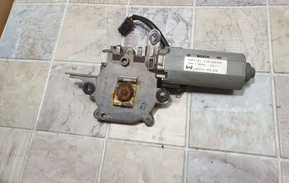 Sunroof motor/actuator