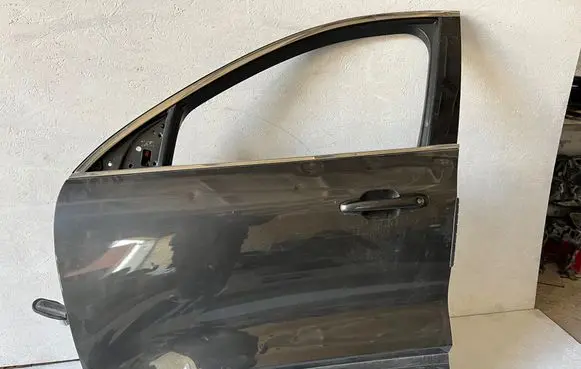 Ford Kuga III Front door