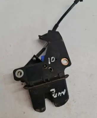 Audi A4 S4 B6 8E 8H Tailgate/trunk/boot lock/catch/latch 8E5827505B