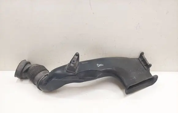 Opel Zafira B Air intake duct part 55351756 551020308