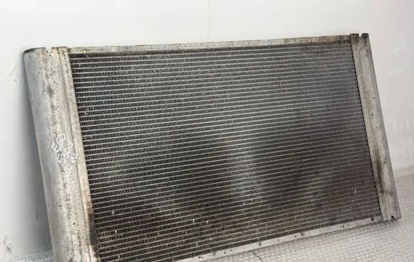 BMW 5 E60 E61 Coolant radiator 6076201