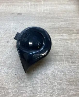 Audi A4 S4 B6 8E 8H Horn signal 007424 A28657625 400HZ