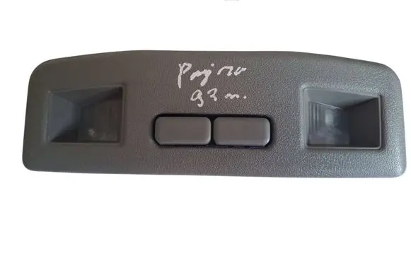 Mitsubishi Pajero Rear seat light